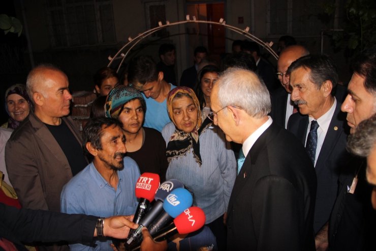 Kılıçdaroğlu’ndan Ev Ve Kıraathane Ziyareti