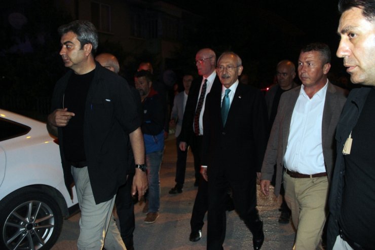 Kılıçdaroğlu’ndan Ev Ve Kıraathane Ziyareti
