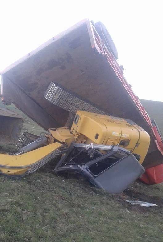 Hurdaya Dönen İş Makinesinden Sağ Kurtuldu
