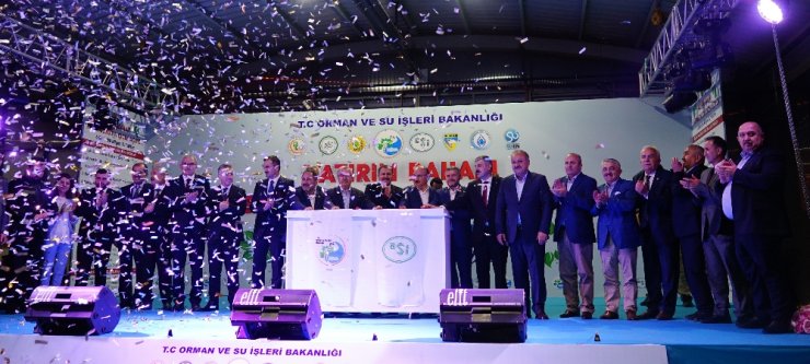 188 Milyon Tl Değerindeki 6 Tesisin Temeli Sahur Vakti Atıldı
