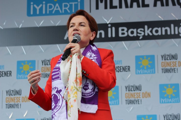 Akşener Afyonkarahisar’da Beklediği İlgiyi Görmedi