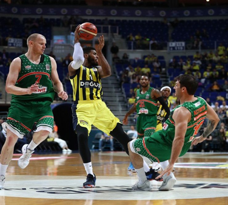 Fenerbahçe Doğuş Seride 1-0 Öne Geçti
