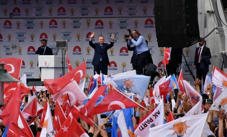 "George’a Rağmen Soros’a Rağmen Hans’a Rağmen Çalıştık"