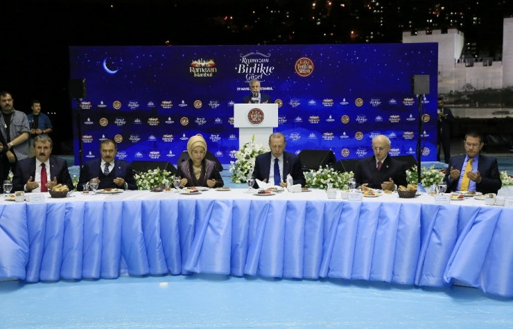 "İstanbul’un Fethi Bizim İftihar Birileri İçin De Felaket Günüdür"