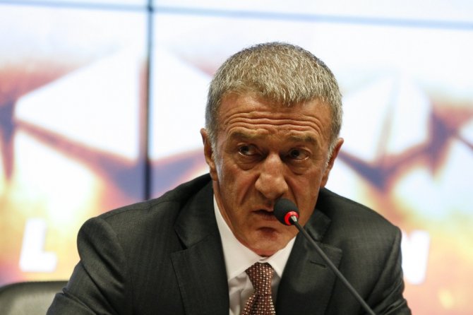 Ağaoğlu: "Bankaların Kapılarında Dolaşmaktan Evimizin Yolunu Unuttuk"