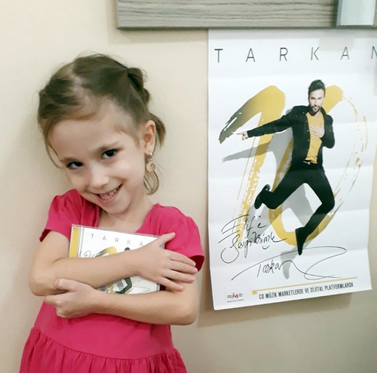 Megastar Tarkan’dan Alkışlanacak Davranış
