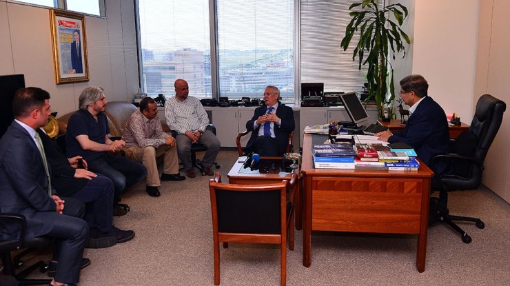 Aziz Yıldırım, İhlas Holding’i Ziyaret Etti
