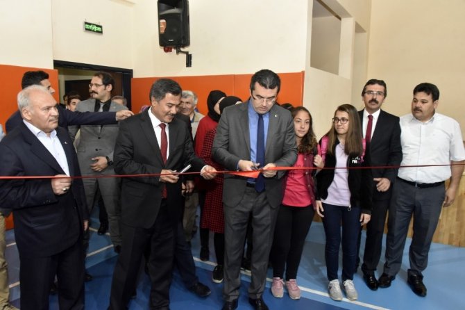 Gümüşhane’de Tübitak Bilim Şenliği Düzenlendi