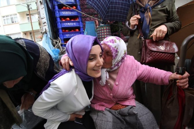 Ak Parti Milletvekili Adayı Bahar Ayvazoğlu İlgiden Memnun