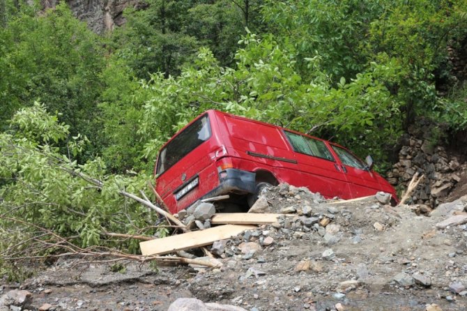 Artvin’deki Sel Ve Heyelan