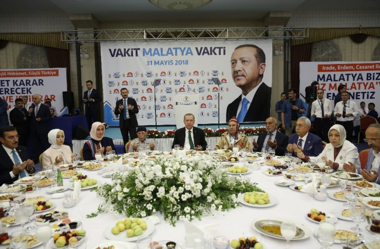 "Siyasetin Çıraklarına Türkiye Emanet Edilmez"