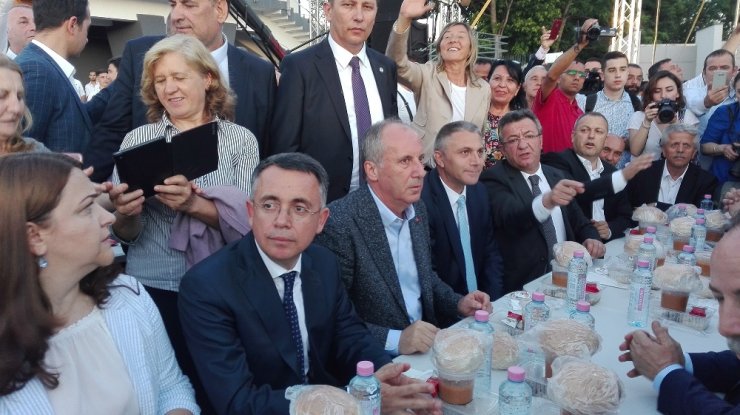 “İnsanların Yeniden Birbirini Kucaklamasını İstiyoruz"