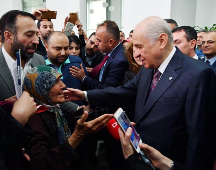 Bahçeli Mahkum Yakınlarını Dinledi
