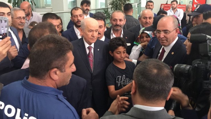 Bahçeli Mahkum Yakınlarını Dinledi