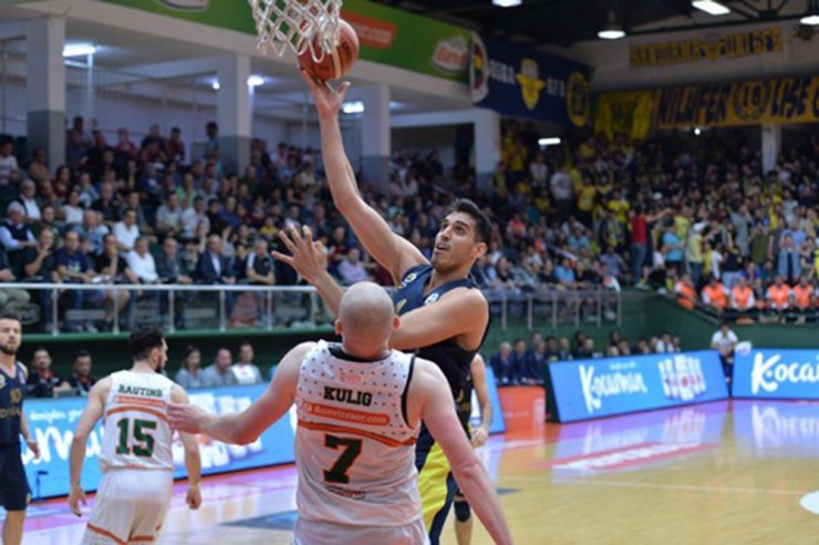 Fenerbahçe Doğuş Finalde