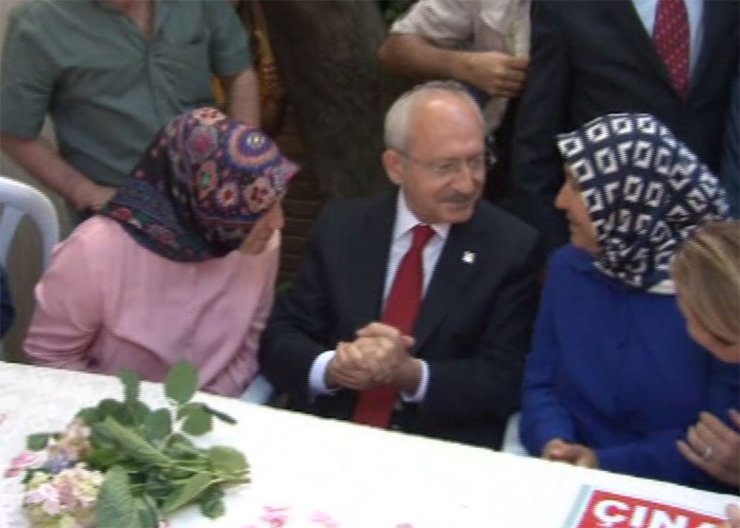 Kılıçdaroğlu Pendik’te Vatandaşlarla Bir Araya Geldi