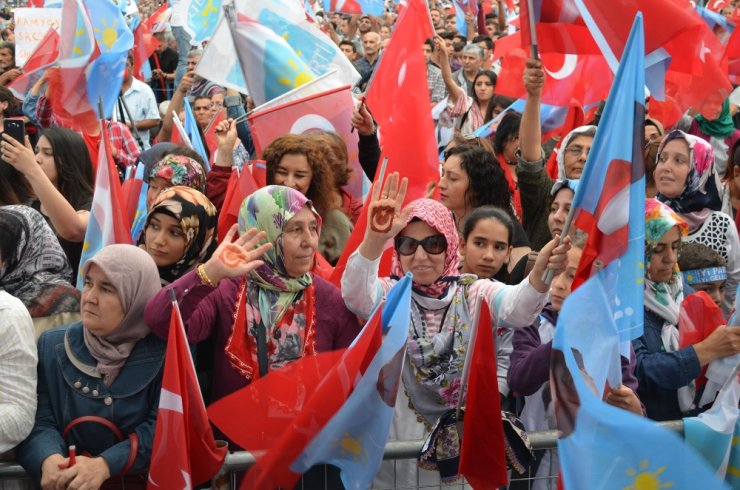 “Ücretli, Sözleşmeli, Kadrolu Öğretmen Ayrılığını Ortadan Kaldıracağız"
