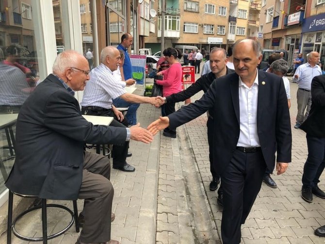 Keşap Belediye Başkanı Mehmet Emür’den Partisinin Seçim Çalışmasına Destek