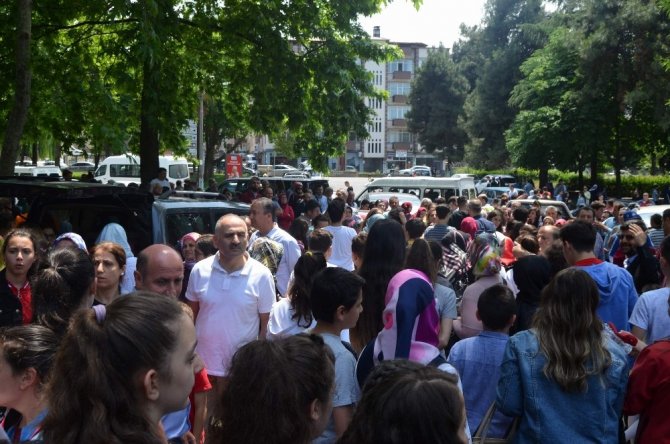 Trabzon’da Lgs Sınavına 8 Bin 641 Öğrenci Katıldı