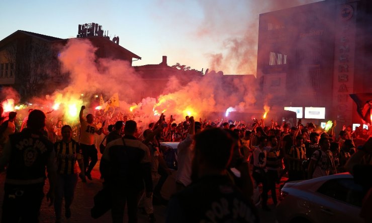 Kadıköy’de Ali Koç Coşkusu