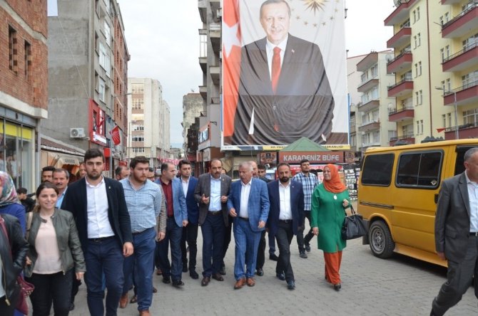 Balta, Seçim Çalışmalarını Beşikdüzü İlçesinde Sürdürdü