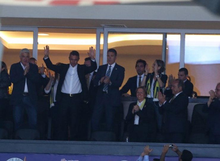 Fenerbahçe Farklı Kazandı