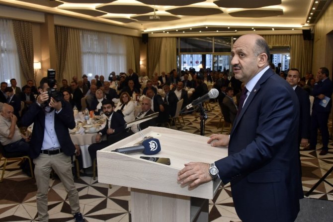 Başbakan Yardımcısı Işık: “Fırtınalı Denizde Türkiye Olarak Yol Alıyoruz”