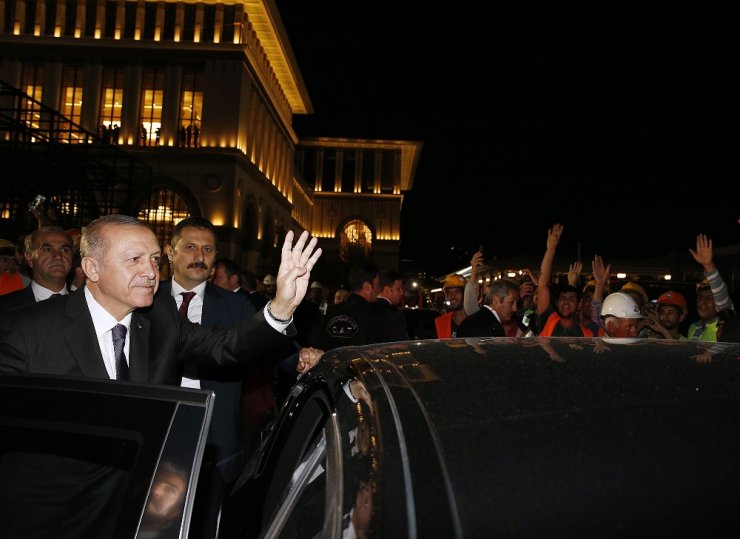 Erdoğan İnşaat İşçileriyle Sohbet Etti