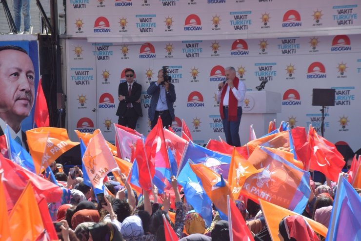 "Kimse Türklere, Kürtlere Devlet Kurma Küstahlığında Bulunmasın"