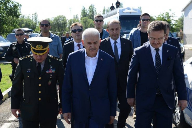 Başbakan Yıldırım Iğdır Valiliğini Ziyaret Etti