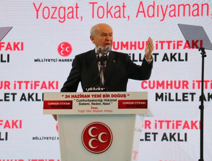 Bahçeli: "Apoletleri Sökecek Henüz Anasından Doğmamıştır"