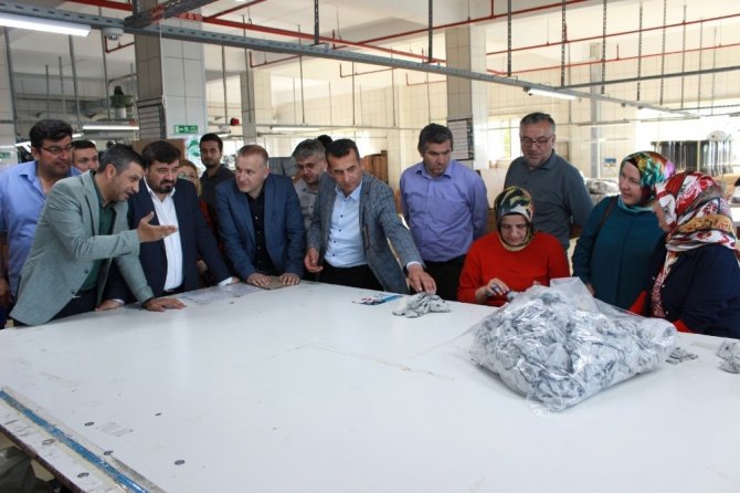 Şenlikoğlu, İstihdama Katkı Sağlayan Firma Ve İşçileri Ziyaret Etti
