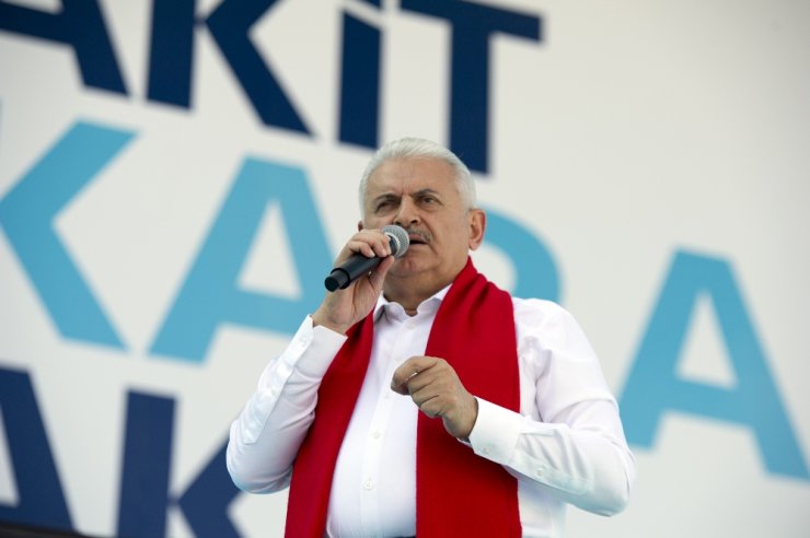 "Bu Seçim Yapım Ekibi İle Yıkım Ekibi Arasında Yapılıyor"