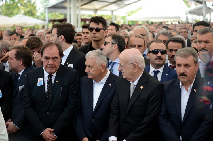 Erdoğan Demirören Son Yolculuğuna Uğurlandı