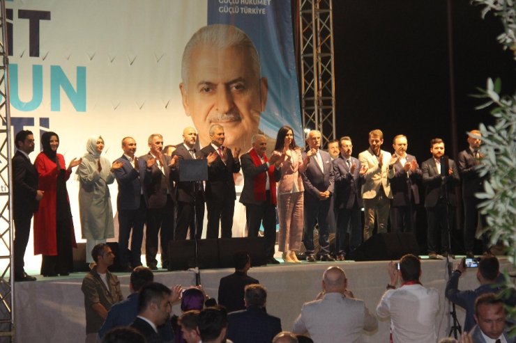 Başbakan’dan İnce’ye ’Demirtaş Ziyareti’ Eleştirisi