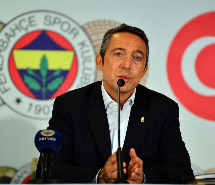 Fenerbahçe Damien Comolli’yle Sözleşme İmzaladı