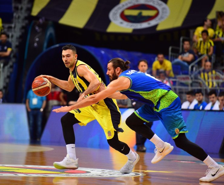 Potada Şampiyon Fenerbahçe Doğuş
