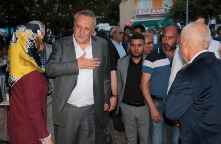 "Oğlumun Ak Parti’de Siyaset Yapması..."