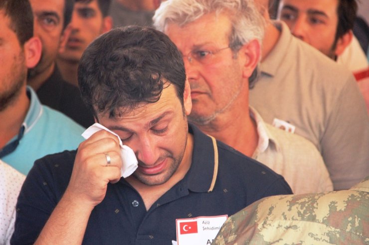“Kürt Kardeşlerimizin Sorunu Bölücü Terör Örgütüdür”