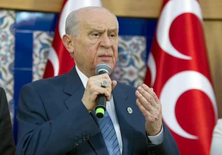 Bahçeli Partililerle Bayramlaştı