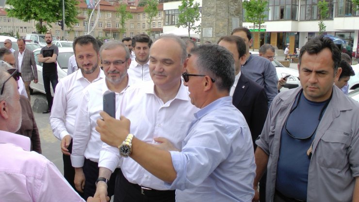 Ekonomide 7.4, Sanayide 8.9 Oranında Büyüdük’’