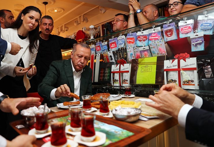 Cumhurbaşkanı Erdoğan, Esnafın Davetini Geri Çevirmedi
