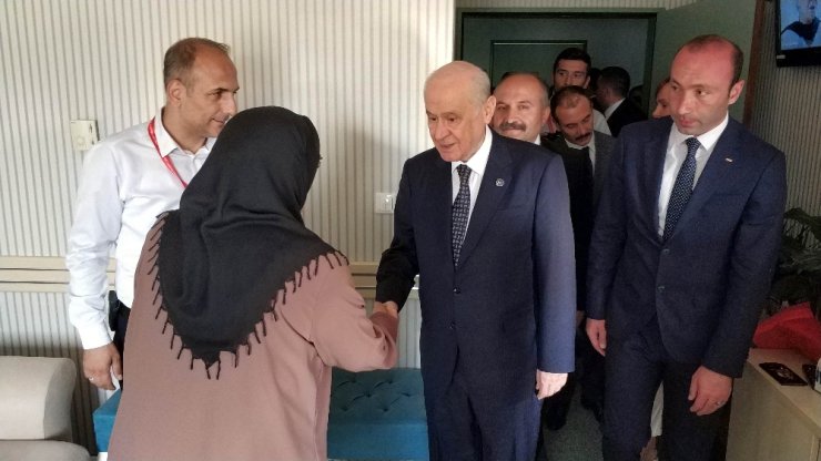 Bahçeli’den Kazada Yaralanan İyi Partili Başkana Ziyaret