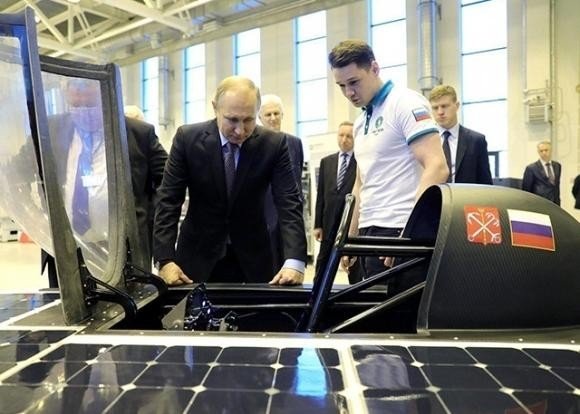 Rusların Güneş Enerjili Yarış Arabası Testi Geçti