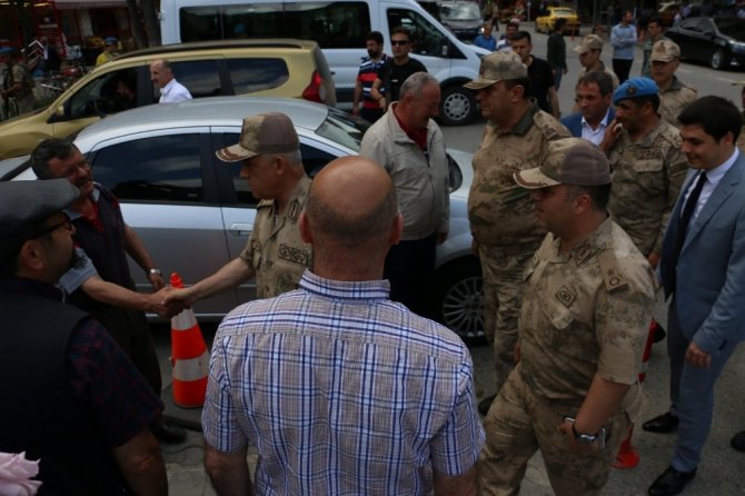 Jandarma Genel Komutanı Orgeneral Arif Çetin Eren Bülbül’ün Memleketi Maçka’da Vatandaşlarla Bir Araya Geldi