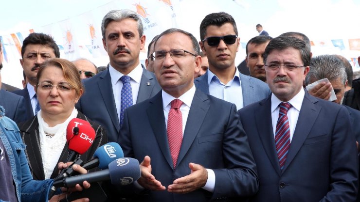 "Kılıf Üretme Gayretindeler"