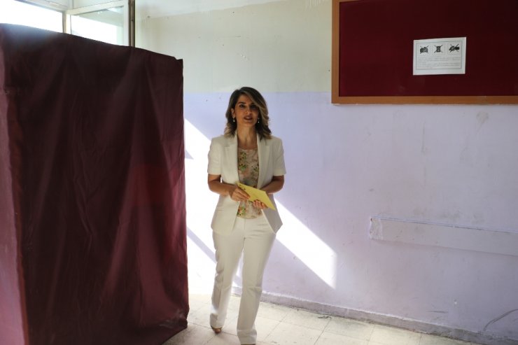Başak Demirtaş Oyunu Kullandı