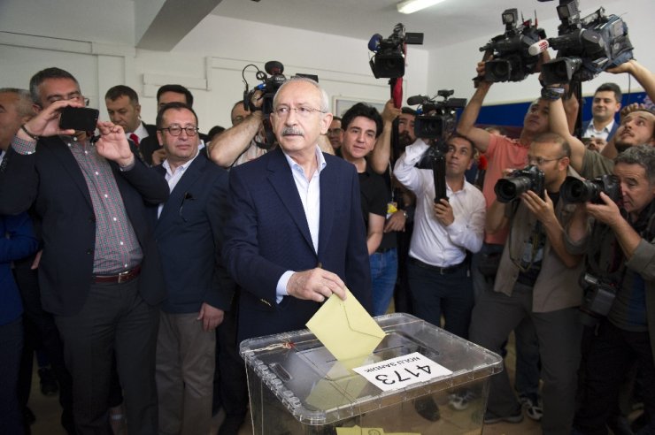 Kılıçdaroğlu’ndan Kamu Görevlilerine Çağrı