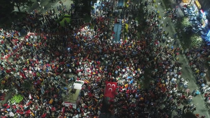 Trabzon’da Ak Parti Kutlamaları Havadan Böyle Görüntülendi