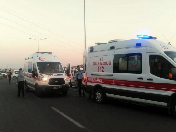 Şanlıurfa’da İki Otomobil Çarpıştı: 4 Yaralı